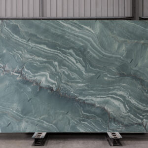 Vivid Green 825 Slab (surface Spectrum)