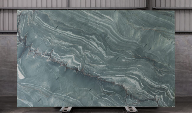 Vivid Green 825 Slab (surface Spectrum)